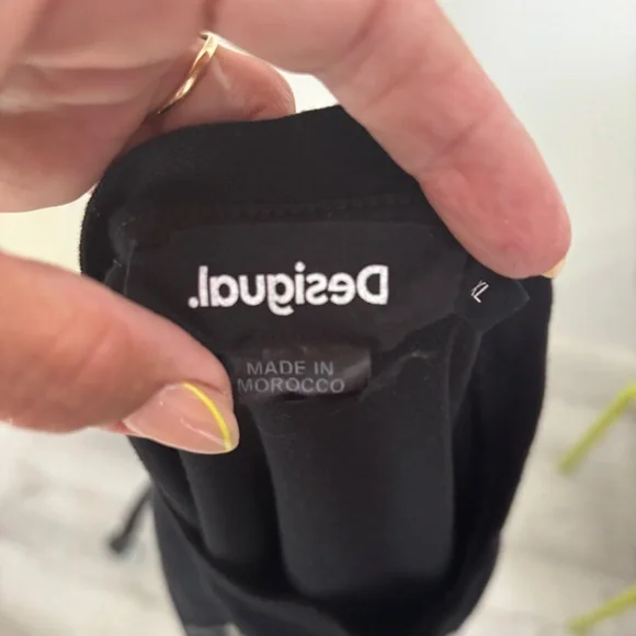 F***ING LOVING Desigual Black Graphic T Plaid Flannel Moda España - Picture 3 of 3